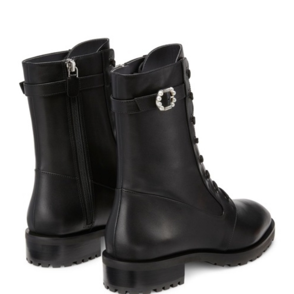 Stuart Weitzmen DAZZLE BOOTIE. - Picture 3 of 8